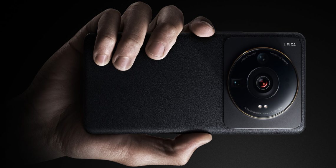 Xiaomi 13 Ultra to Last Up to 60 Minutes at 1% Battery Power - Before You Take