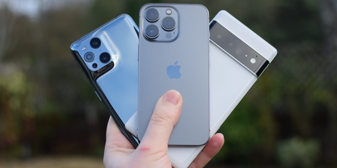 Embracing Change - The Rising Tide of Android to iPhone Switch in 2023 - Latest Tech News India - Tech Updates - Web Stories - Before You Take