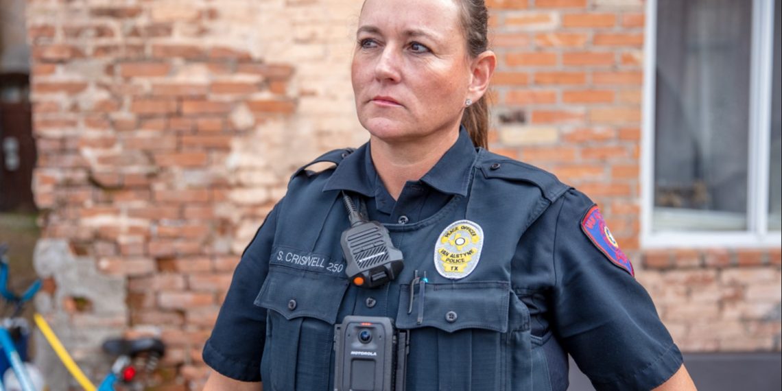 Motorola V700 LTE Bodycam - Real-time Live Monitoring for Public Safety Agencies - Informative News - Tech Updates - Tech News - Before You Take