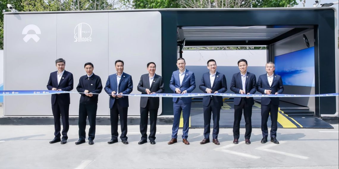 Revolutionizing EV Charging - NIO and Shell Introduce Europe's First Battery Swap Station - EV Tech News - Tech News India - Tech Updates - Before You Take