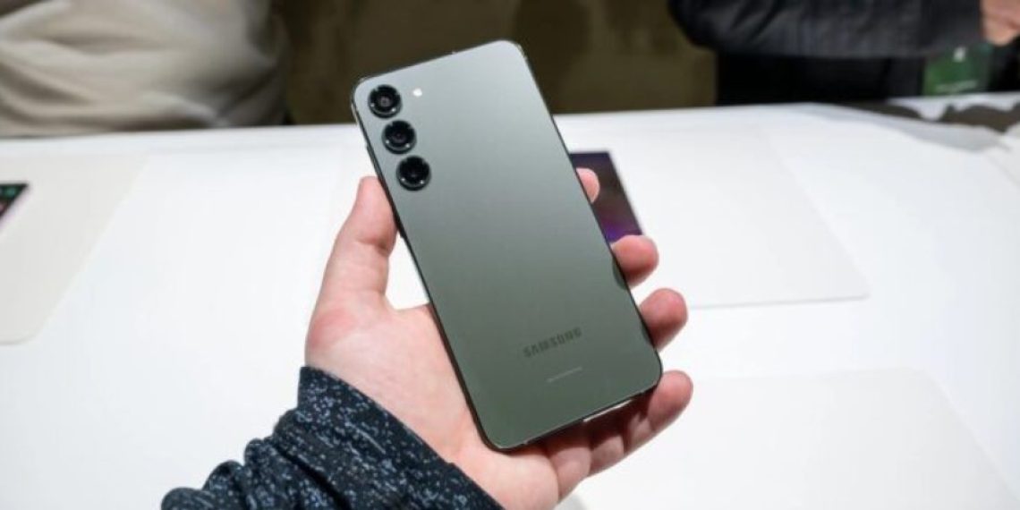 Samsung's Upcoming Galaxy S23 FE Expected to Opt for Exynos 2200 Chipset Over Snapdragon - Latest Tech News India - Tech Updates - Before You Take