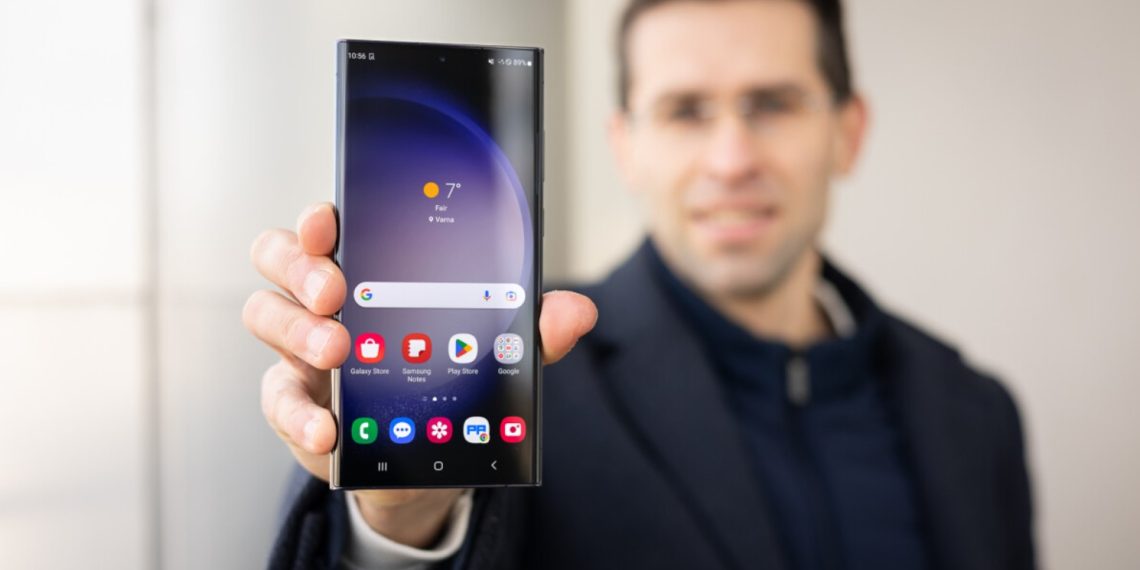 New Leak Unveils Samsung Galaxy S24 Ultra's Stunning 2200 Nits Brightness Display and Impressive Specs - Tech News India - Updates - Before You Take