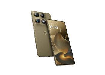 Motorola Signature Launched in India Snapdragon 8 Gen 5 Power, Triple 50MP Cameras, and Premium Lifestyle Experience - Before You Take