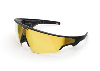 Oakley Meta Vanguard Debuts in India at ₹52,300 AI Smart Glasses With 12MP Camera, Hindi Meta AI, Garmin Support - Before You Take