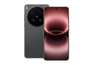 Vivo X300 Ultra Launched in India 200MP Zeiss Camera, Snapdragon 8 Elite Gen 5 and 6600mAh Battery at ₹1,59,999 - Before You Take